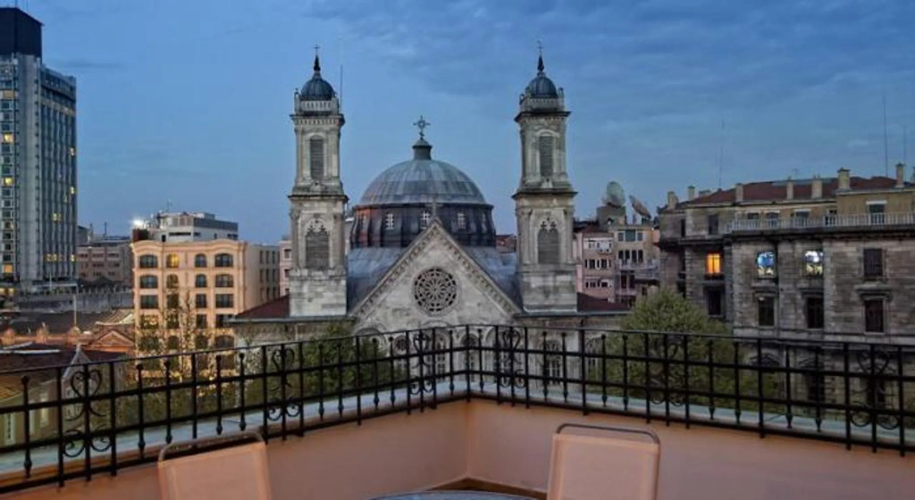 Triada Residence Suites and Apart Hotel