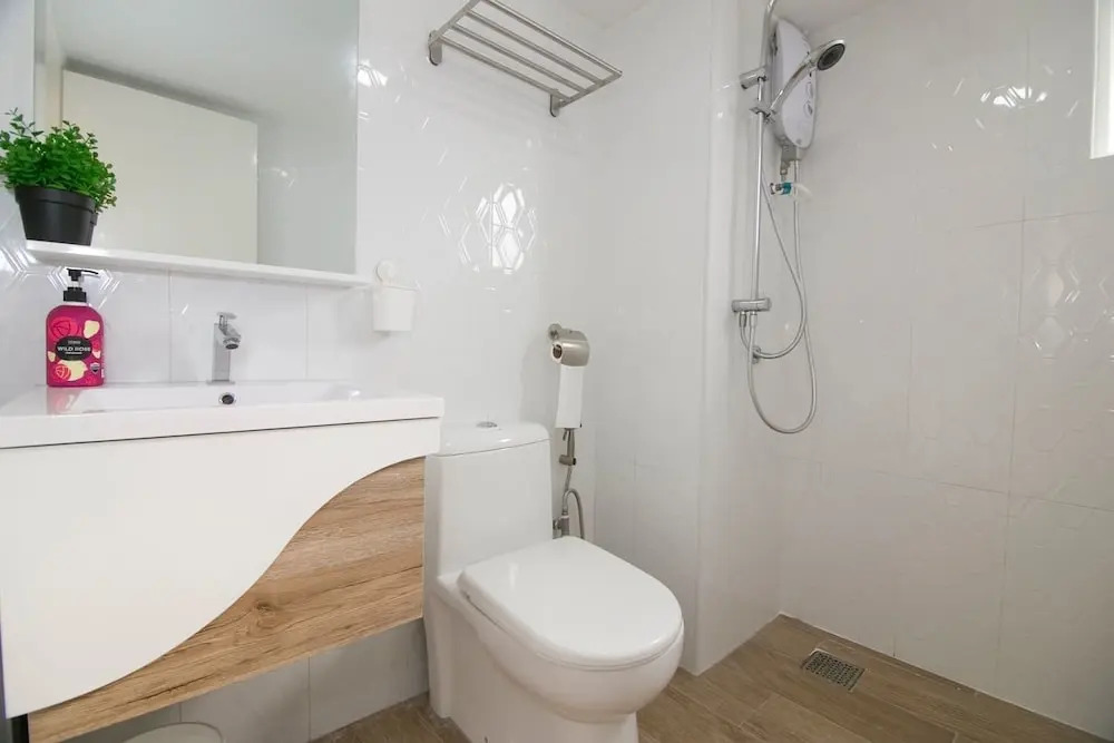 Charming 3BR Home in Quiet Neighbourhood