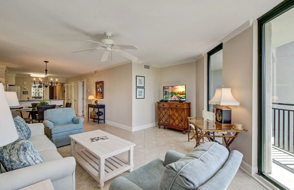216 C Shipwatch by Avantstay Shared Pool + Ocean Views + Walk to the Beach