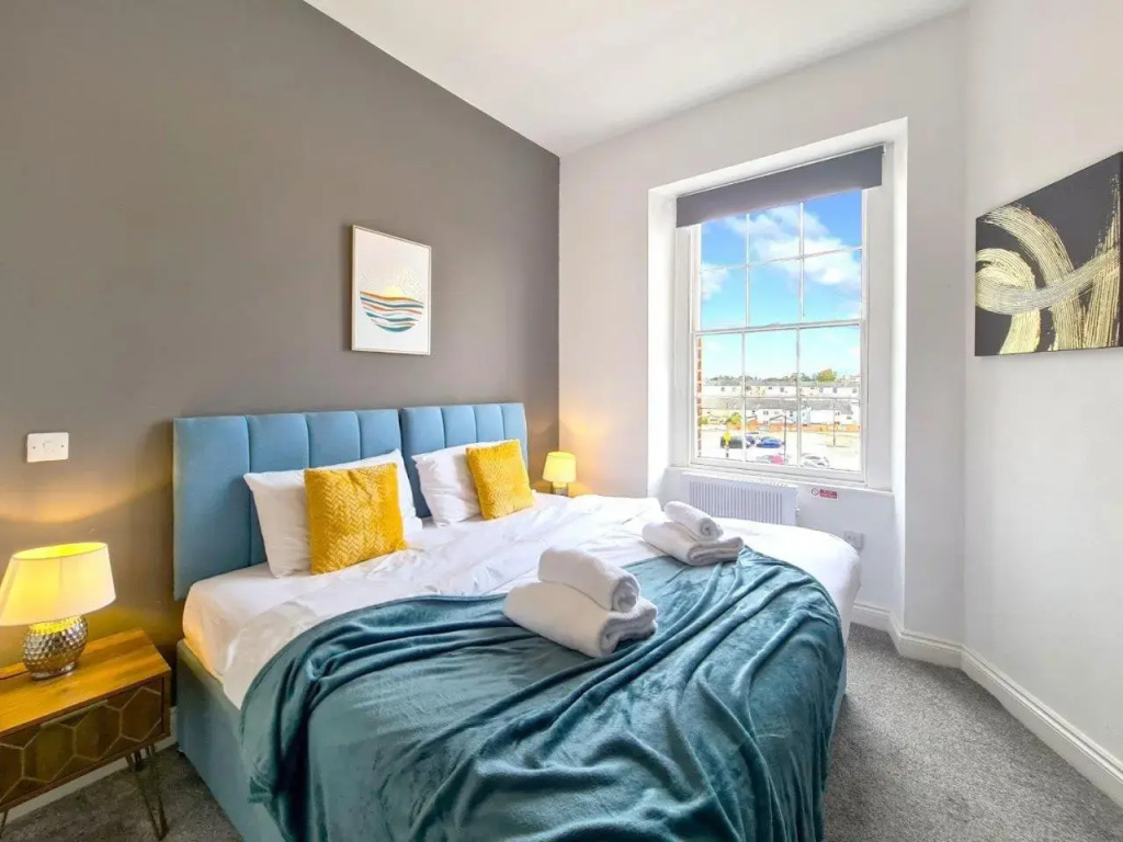 Brand New 2 Bedroom Regency Apartment In Cheltenham Town Centre - Sleeps Up To 6