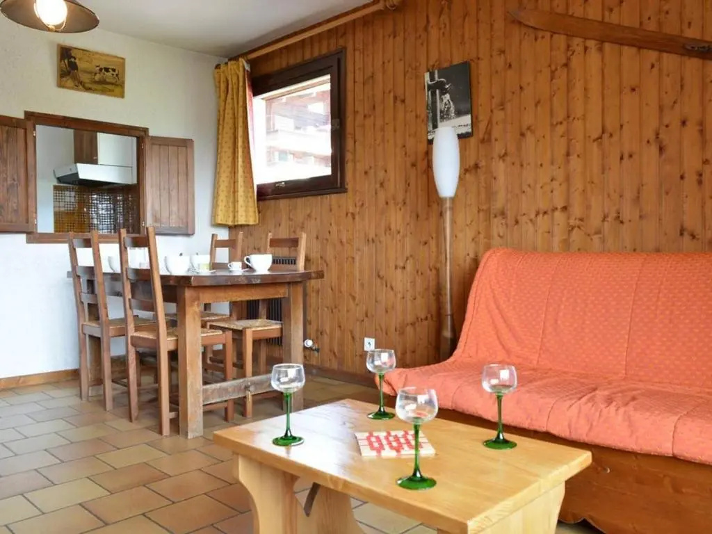 Grand-Bornand Appt 6 pers. 2 chambres - Navette ski, Cheminée, Ménage inclus - FR-1-241-62