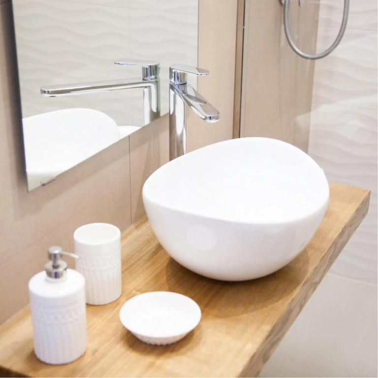 4 people, 1 bathroom, family friendly, central location, private terrace-La Casa dei Coralli