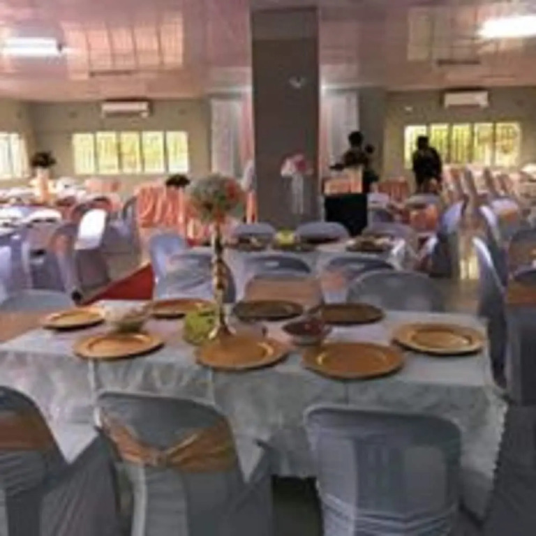 Moyo lodge