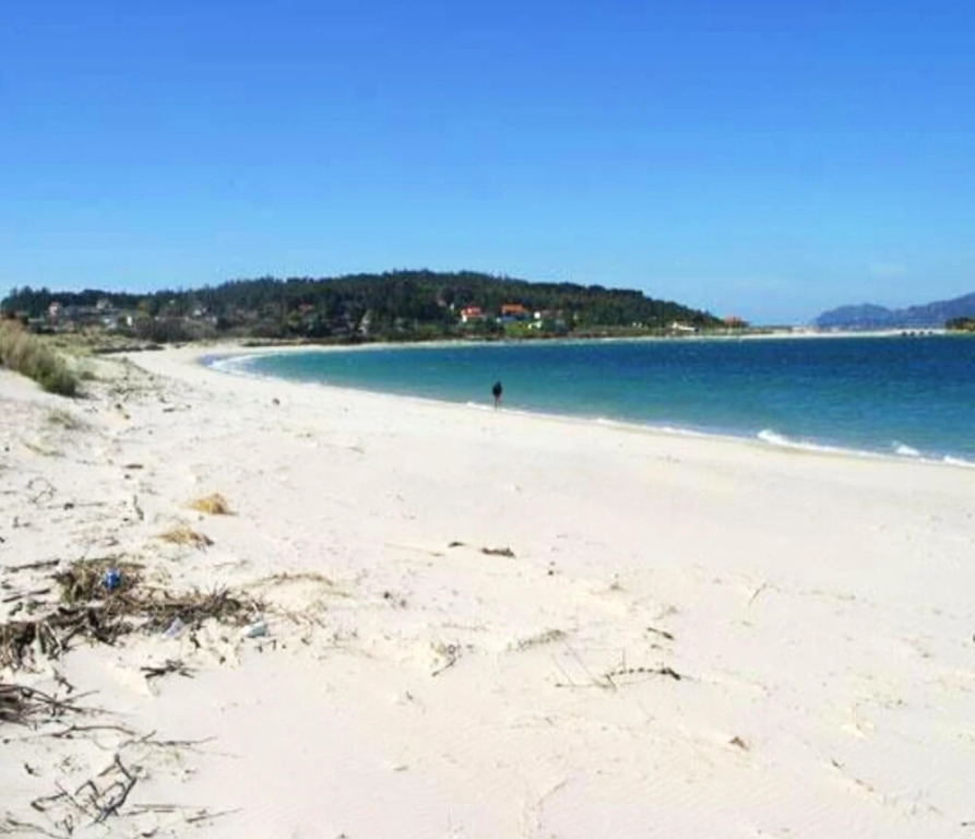 Apartment With 2 Bedrooms in Porto do Son, With Terrace Near the Beach