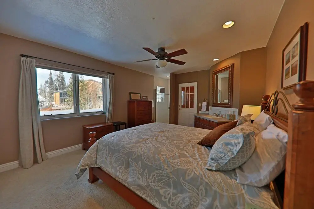 461 Balsh 5 Bedrooms 4.5 Bathrooms Home