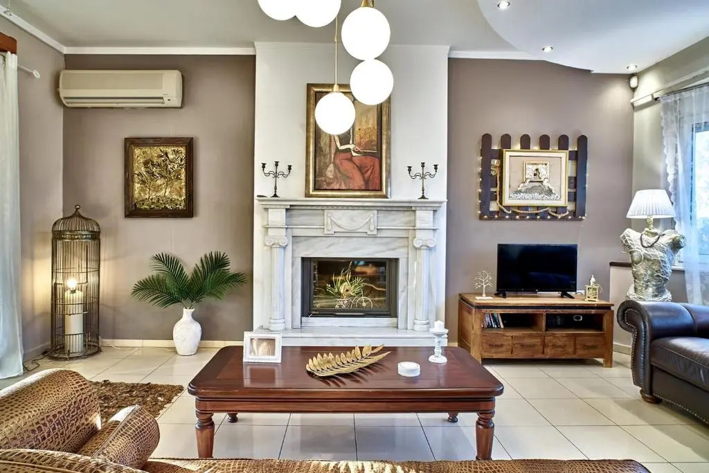 Villa Milon by PosarelliVillas
