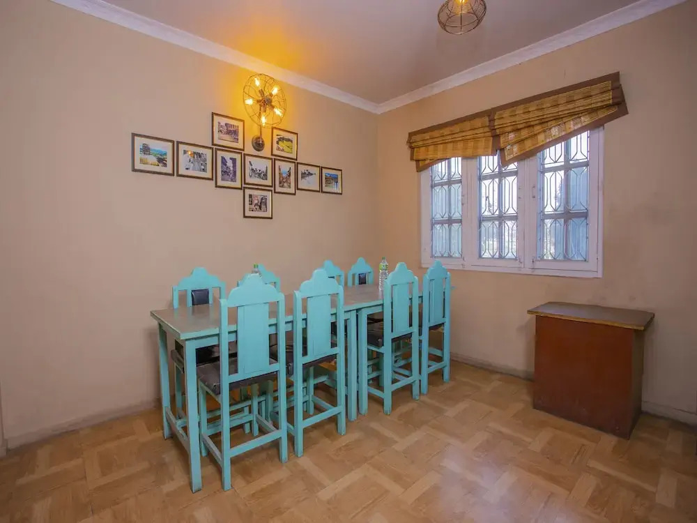 OYO 302 Hotel Classic