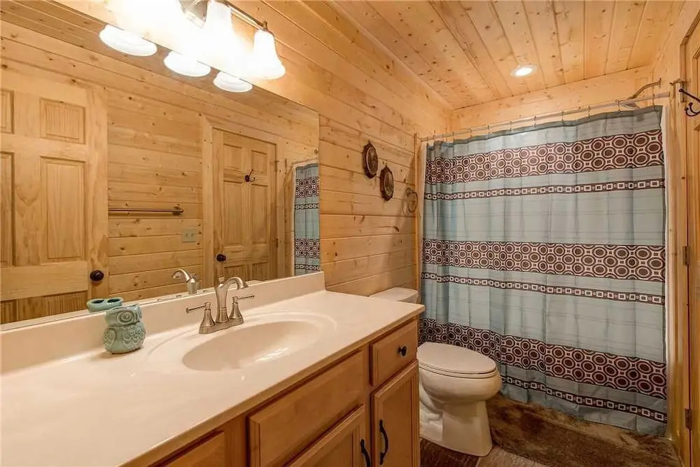 Emilys Hideaway - Four Bedroom Cabin
