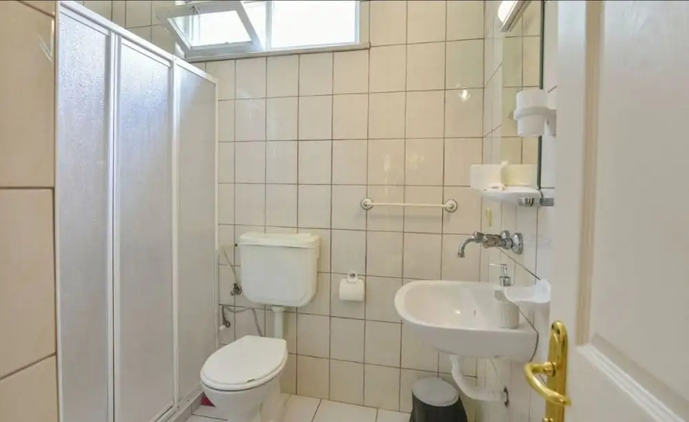 Cizenel Hotel