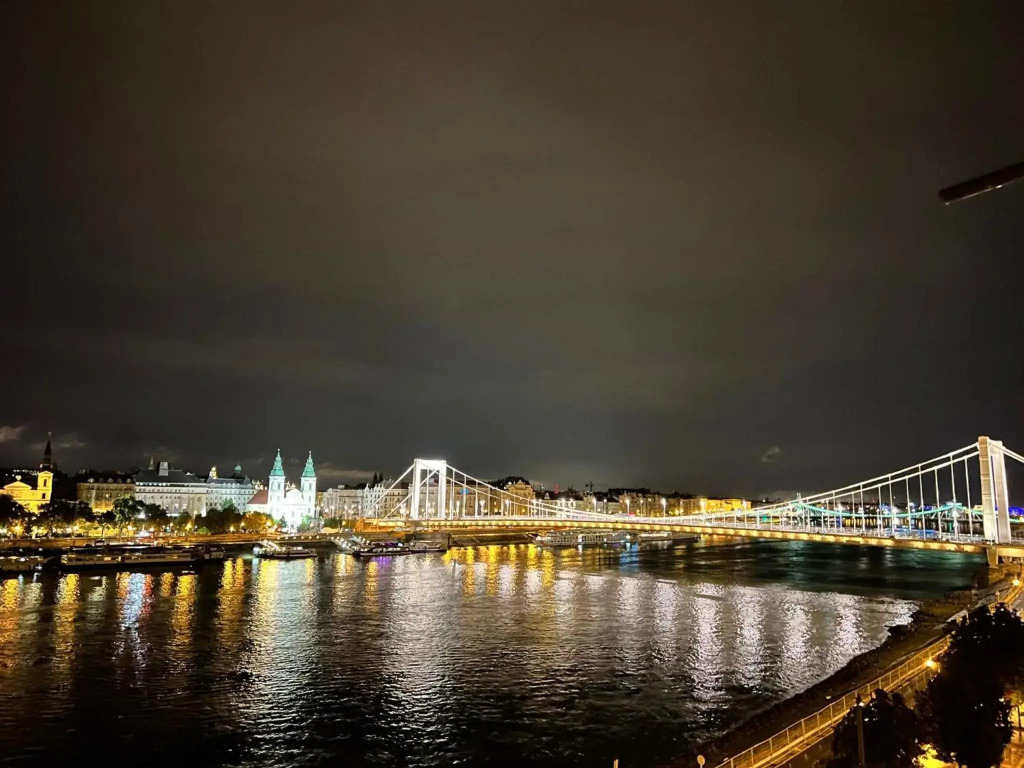 Luxury Residence with a Beautiful view for the Danube River