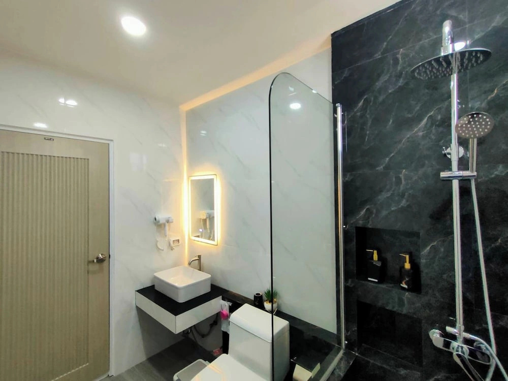 Jitvirat Pool Villa