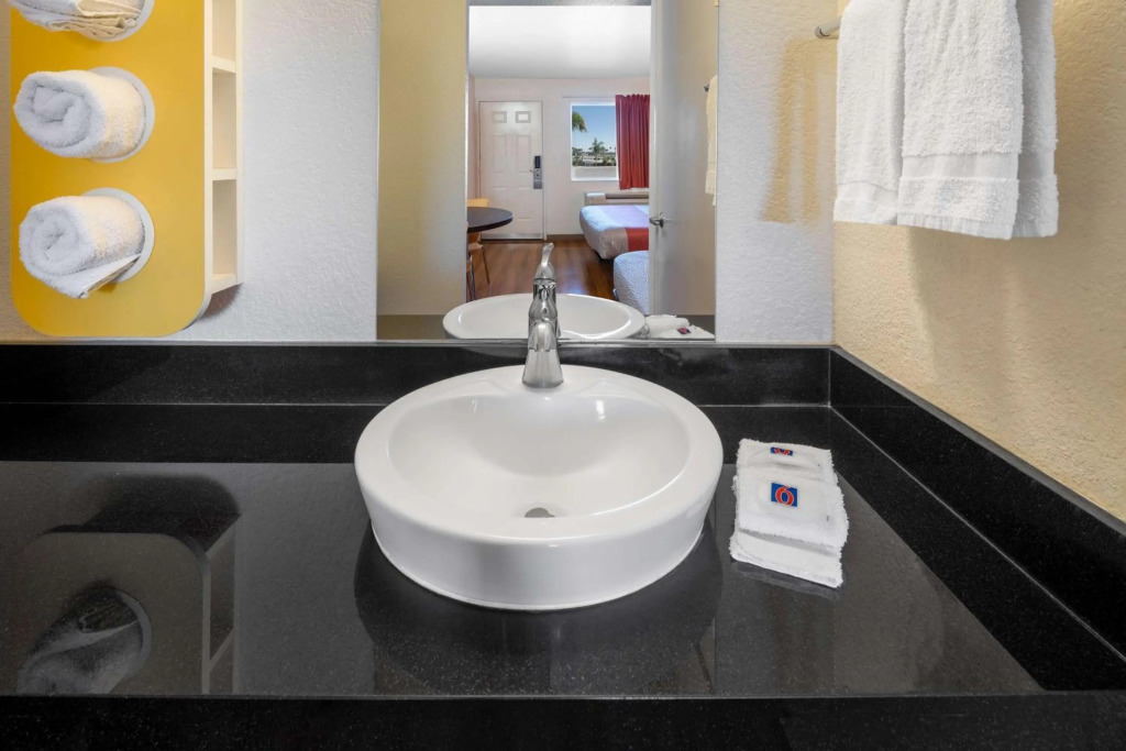 Motel 6-Ventura, CA - South