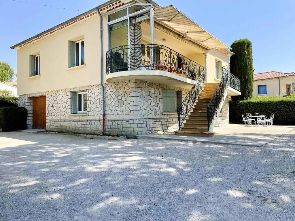Villa spacieuse avec vue sur montagne à Sablet + Piscine privée