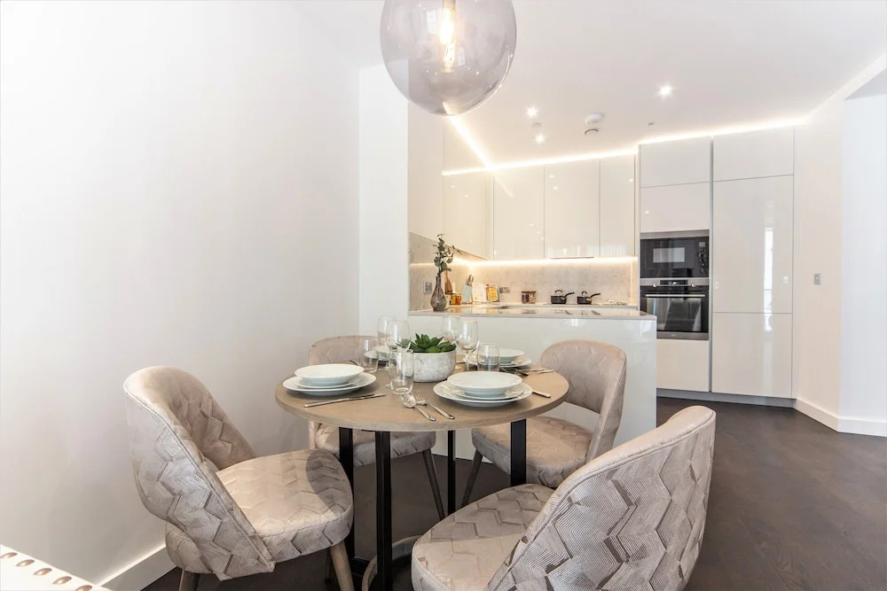 Thornes House Apartments