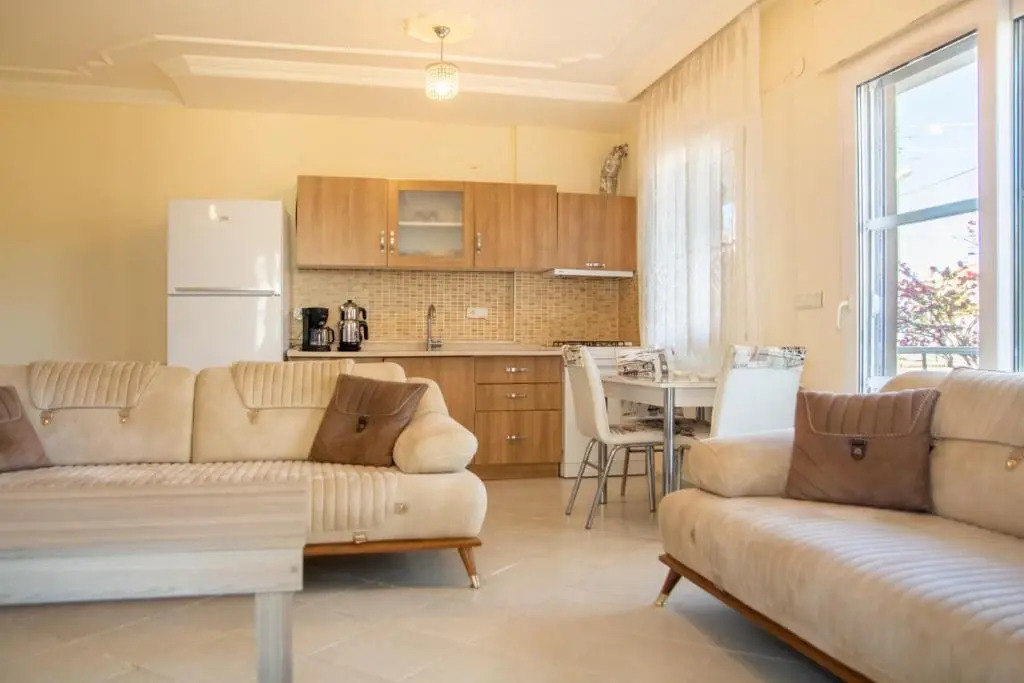 Lovely Flat With Balcony in Cesme Close to Sea