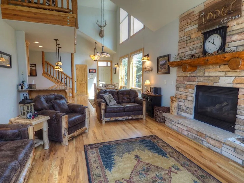 Rambling River - 4 Br Townhouse