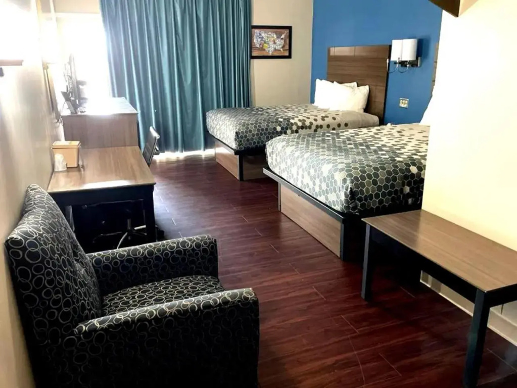 Knights Inn Bay City