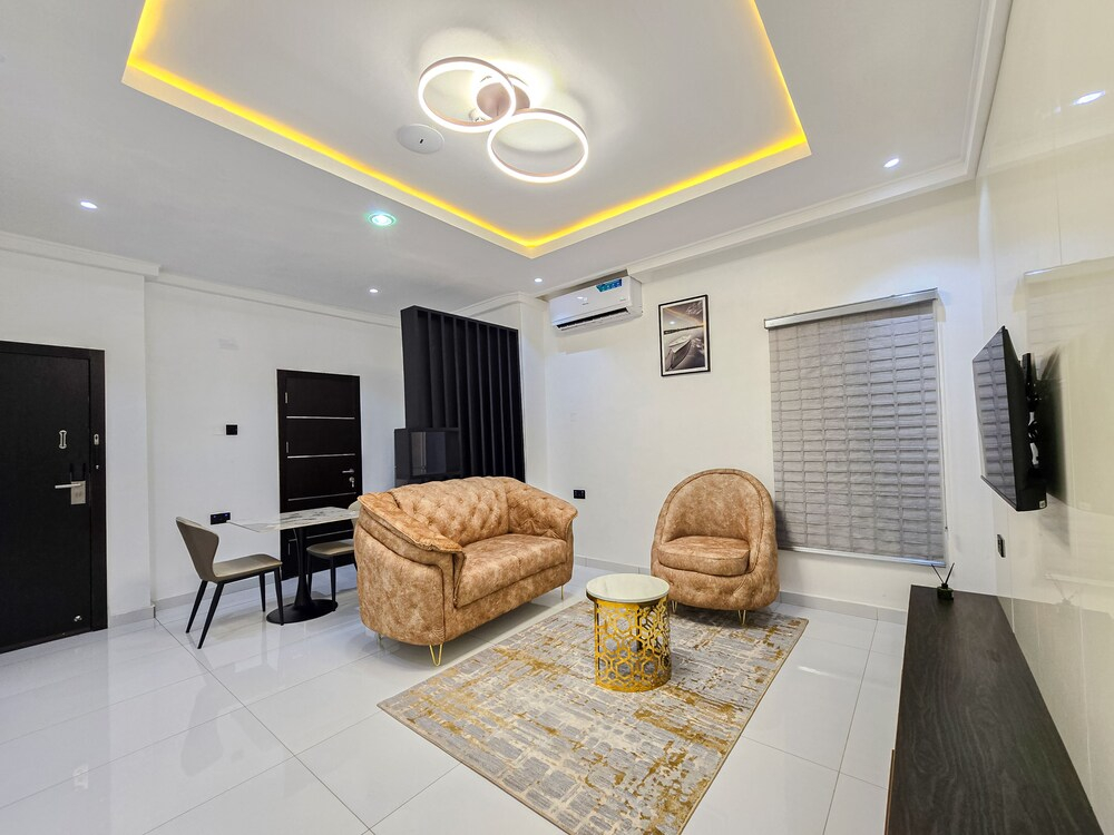Twinny Hotel & Suites