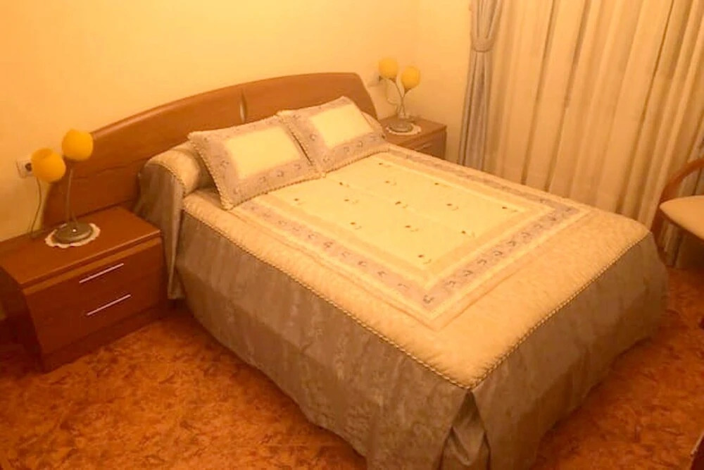 House With 3 Bedrooms in Madrigal de las Altas Torres, With Furnished Terrace