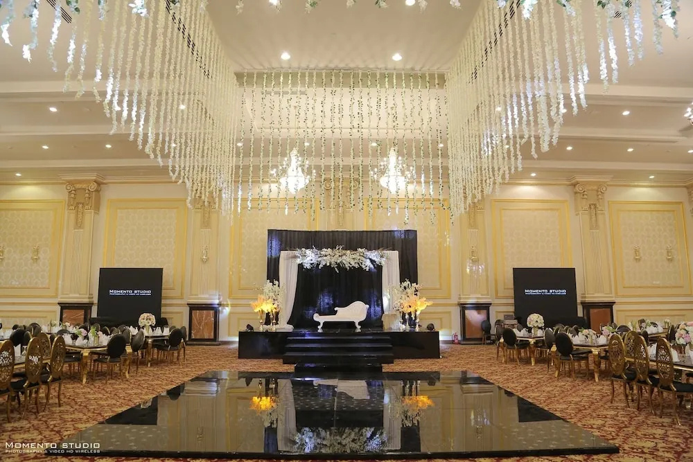 Golden Jewel Beach&Hotel