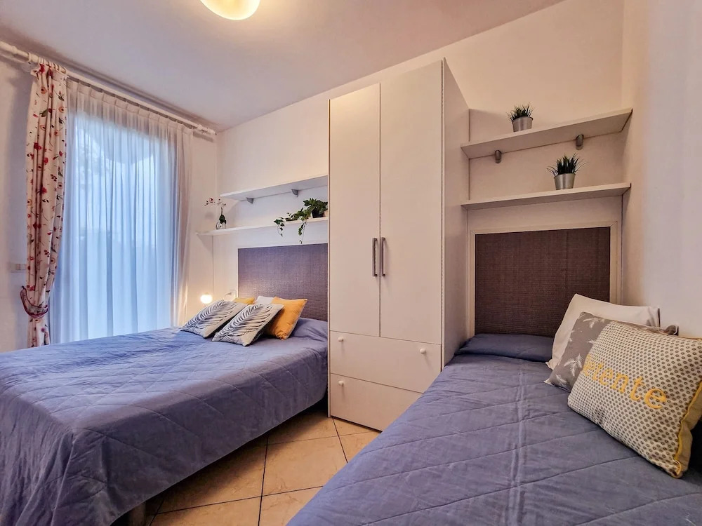 Bright Apartment With Private Garden