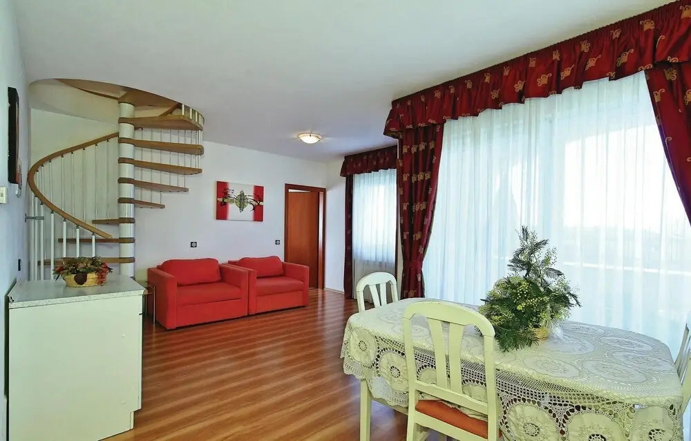Amazing Home in Tar-vabriga With Wifi and 2 Bedrooms