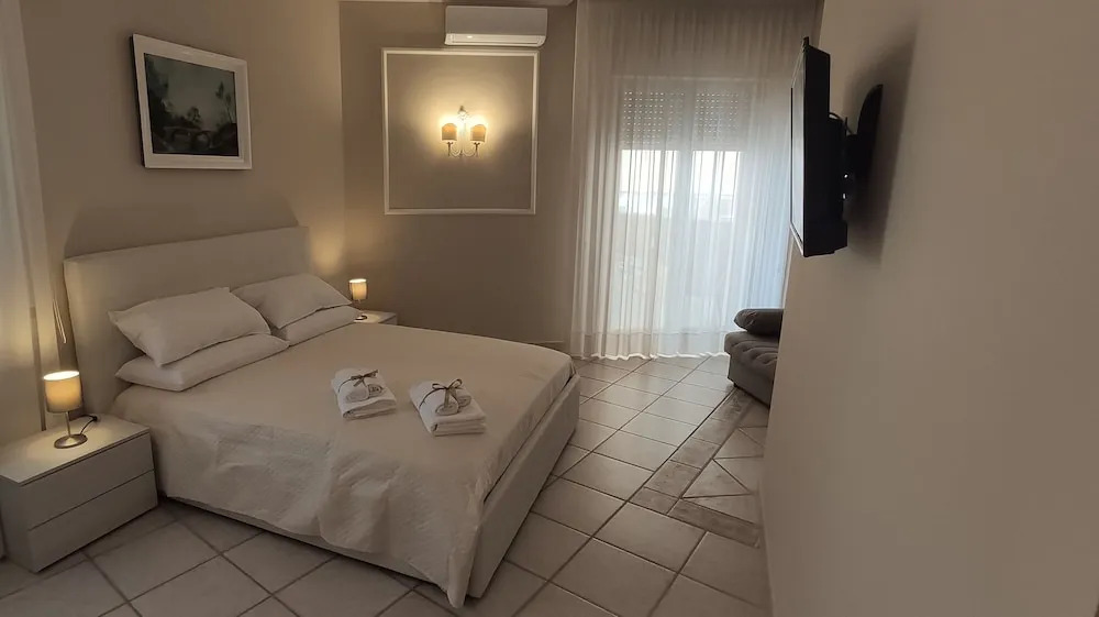 Gioia Rooms