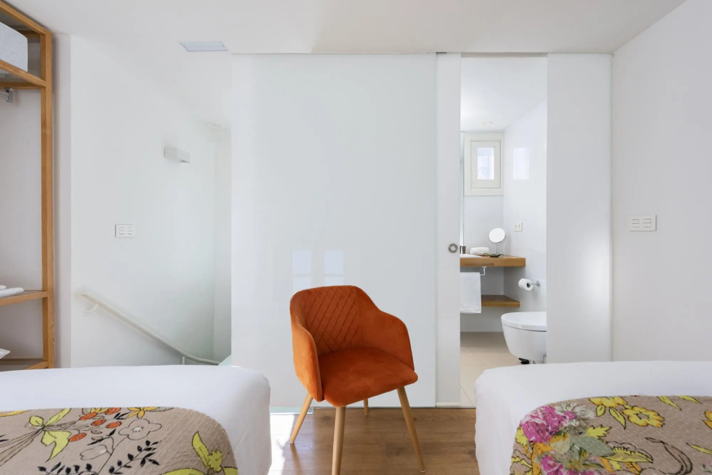Beautiful Penthouse Located in a Classic Building in the Heart of Seville - Entretejas II