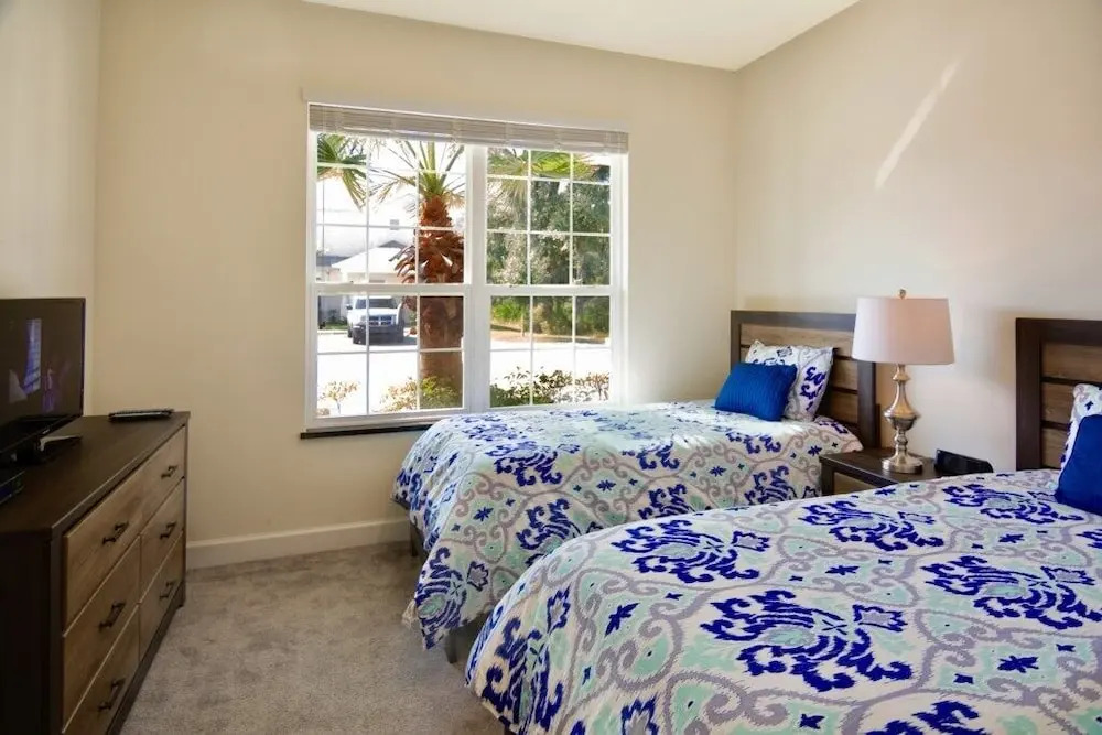 3-Bedroom Villa in Four Corners 1538TA