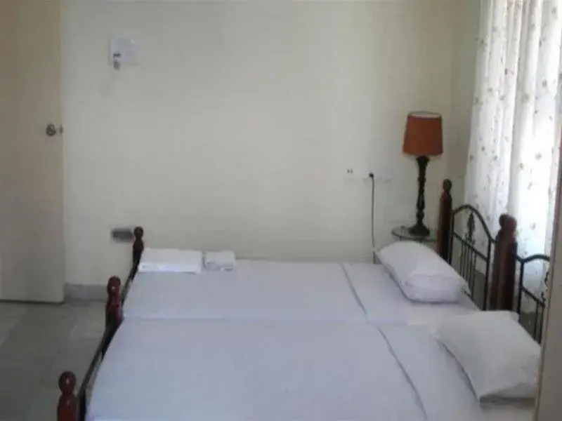 Swan Suites
