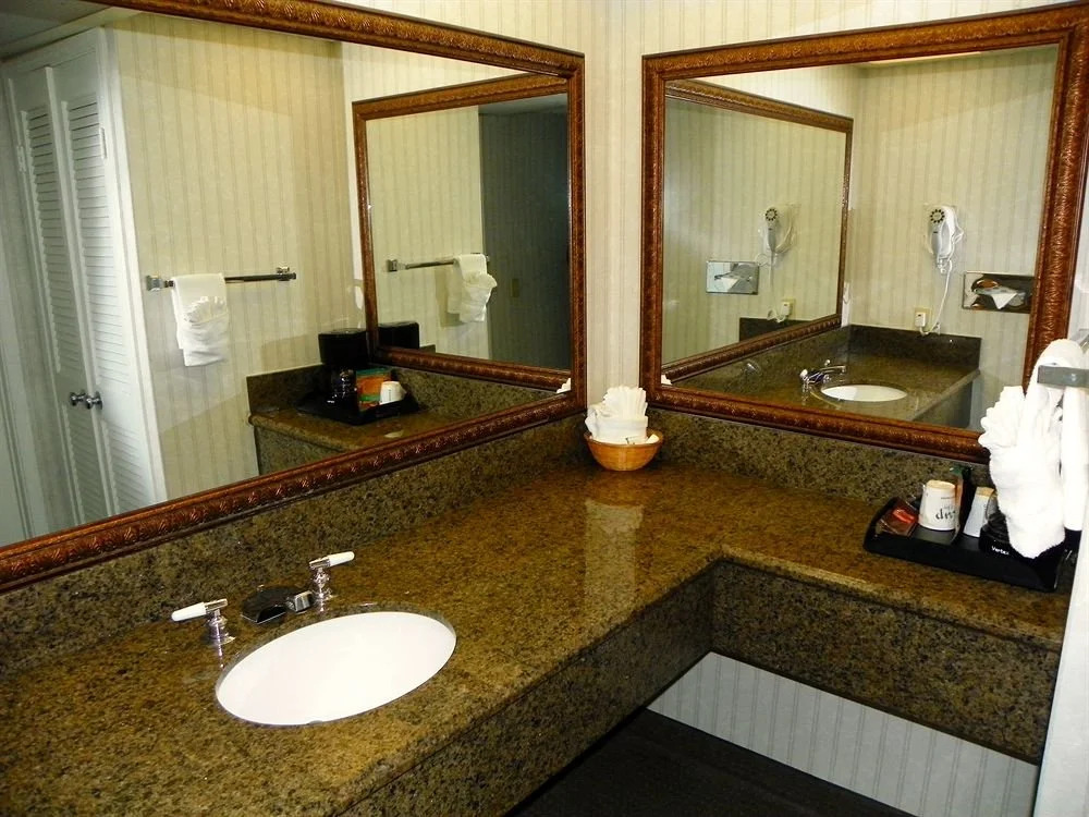 Dana Point Harbor Inn