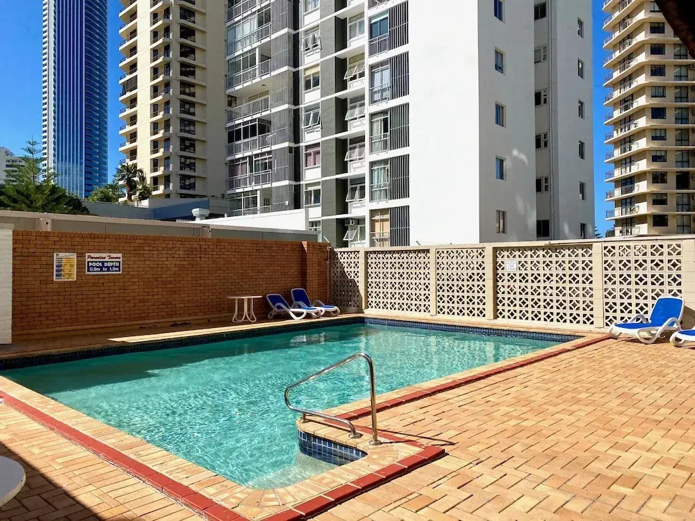 Paradise Towers Surfers Paradise