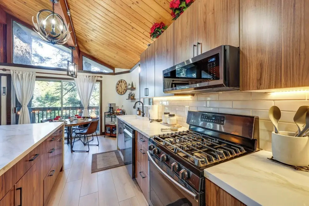 Modern Lake Arrowhead Retreat: 3 Mi to Village