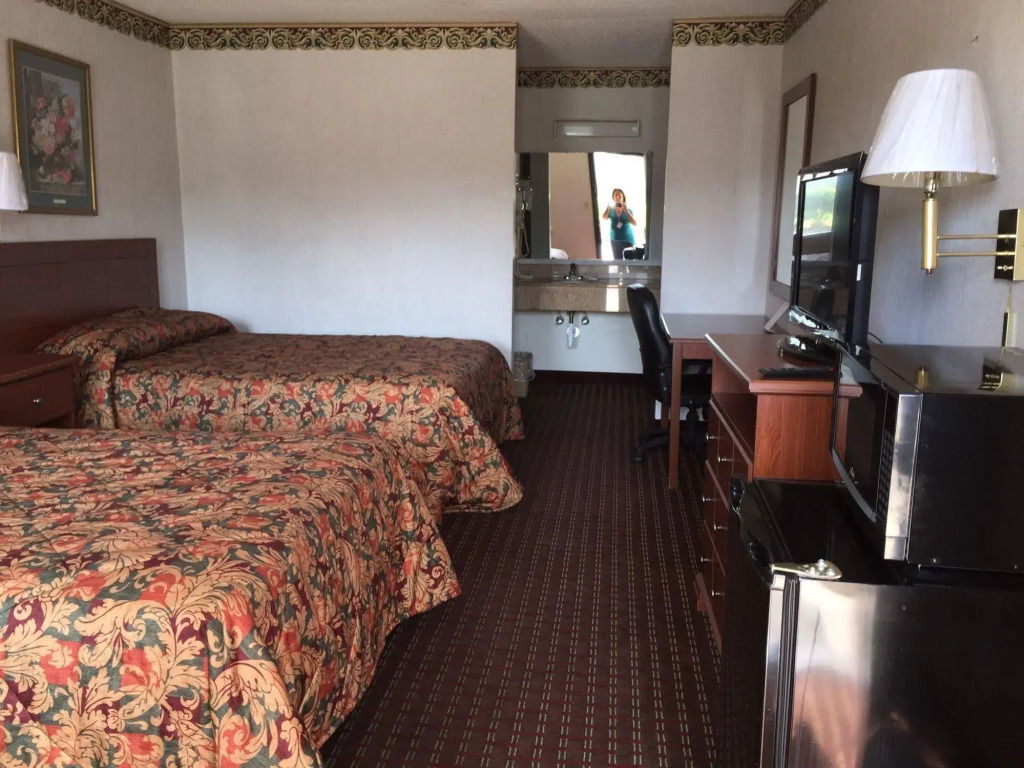 Executive Inn