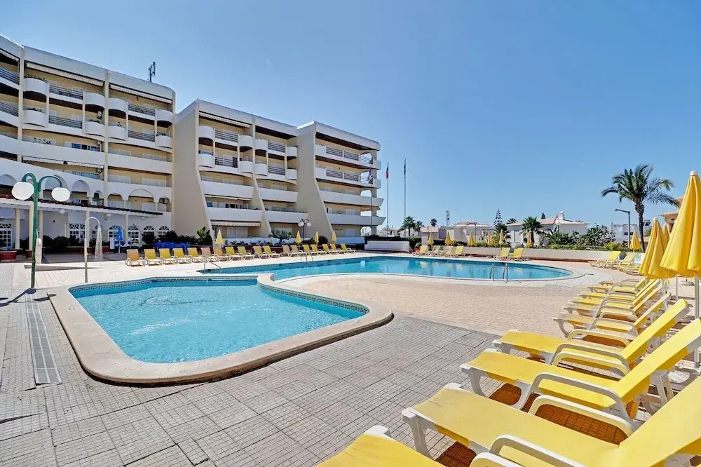 Albufeira Concept 2 With Pool by Homing