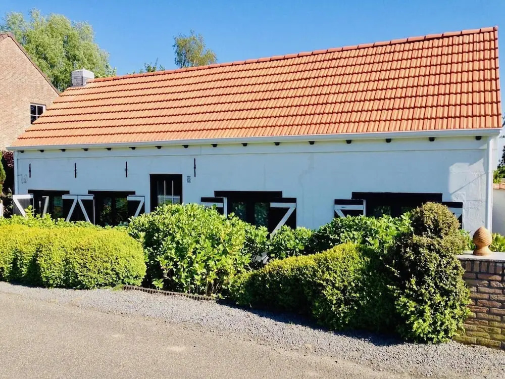 Dike House Near Breskens With Stream Garden