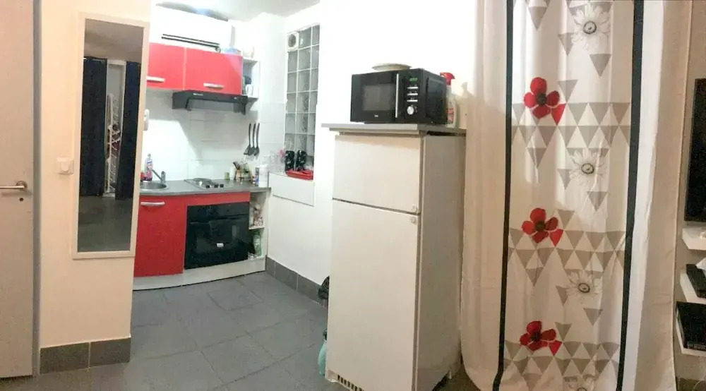 Studio in Marseille, With Wonderful City View, Furnished Terrace and W
