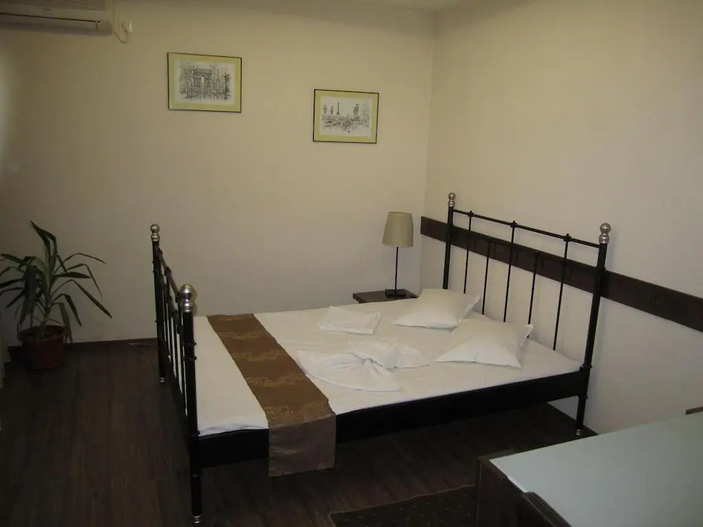 Ave Hotel Victoriei