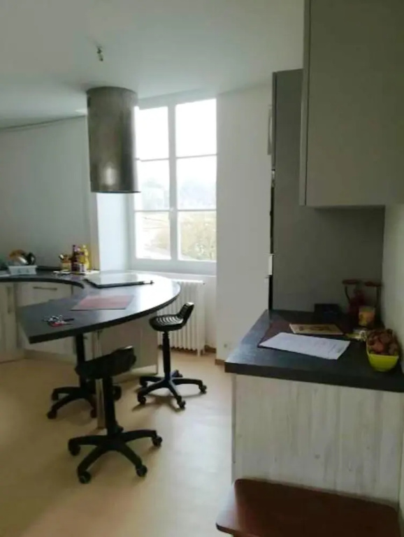 Apartment With one Bedroom in Civray, With Wonderful City View, Furnished Garden and Wifi