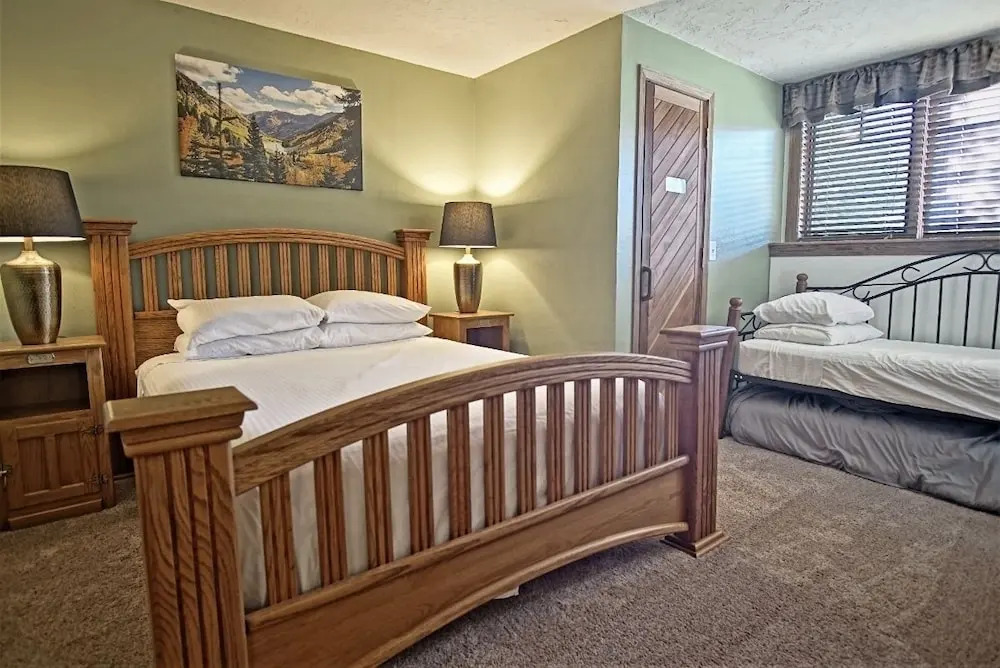 The Phoenix 223 2 Bedroom Condo