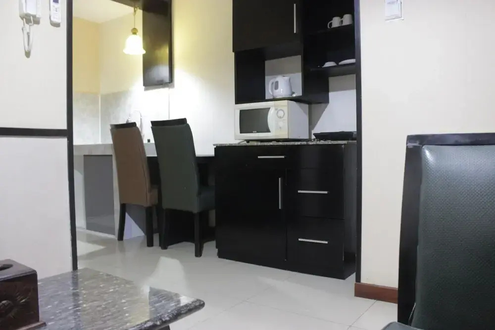 Spacious 1BR with Great View at Marbella Suites Dago