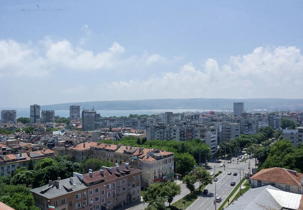 FM Luxury 1-BDR Apartment  with Terrace