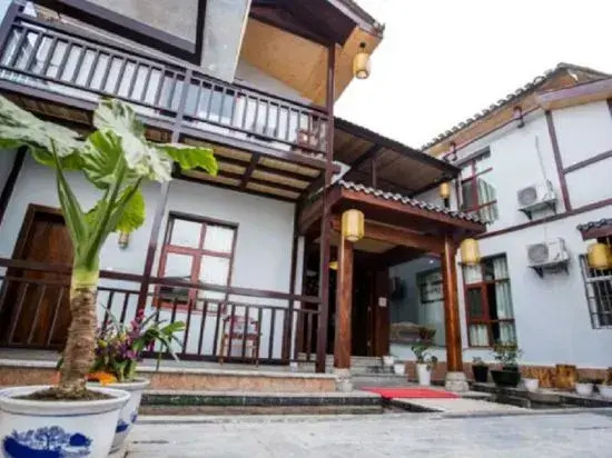 Tianjia Courtyard Inn