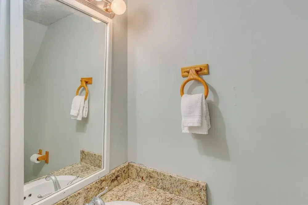 Walk to Myrtle Beach: Townhome w/ Pool Access