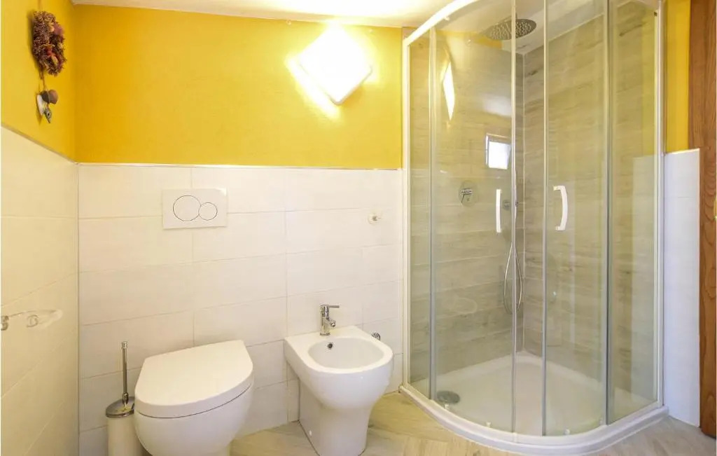 Lovely Home In Castiglione Della Pesc