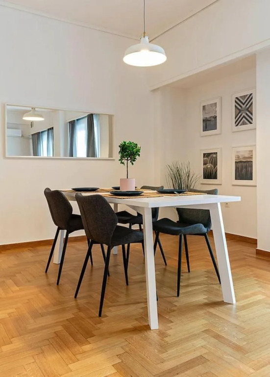 Zan Moreas Beautiful Apt in Koukaki
