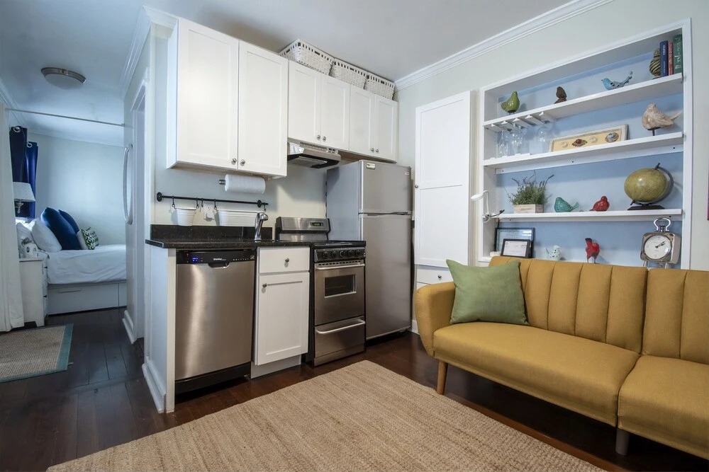 Suites on Coming