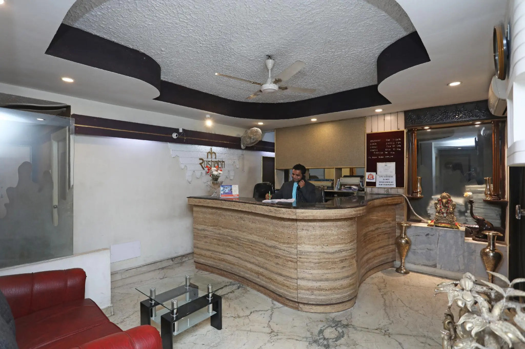 Hotel Rushabh Home