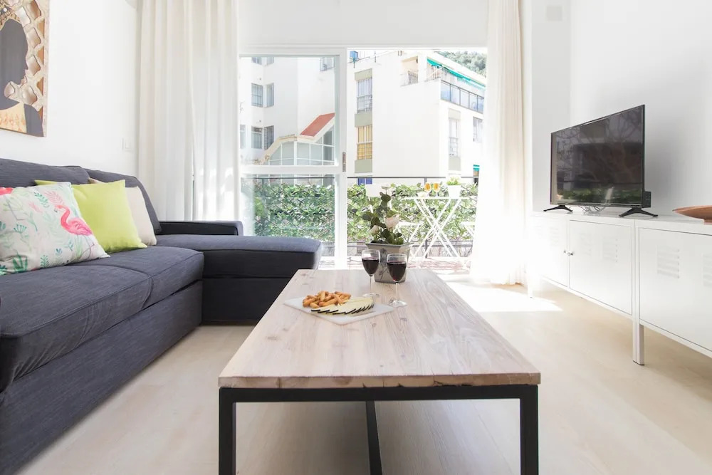 Quiet Apartment Nice Terrace By Town