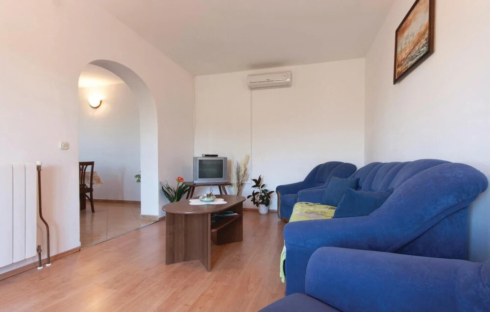 Nice Apartment in Barban With 2 Bedrooms